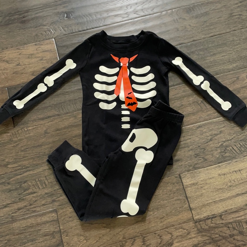 Gymboree Glow-in-the-Dark Skeleton PJs Halloween